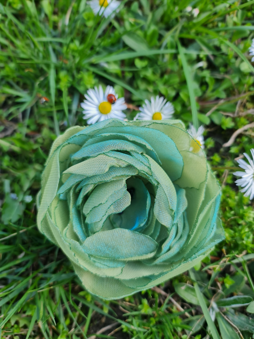 Trandafir galben din organza